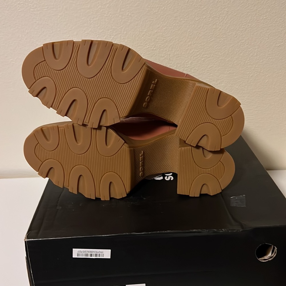 Sorel Brex Heel Lace Booties - Picture 11 of 12